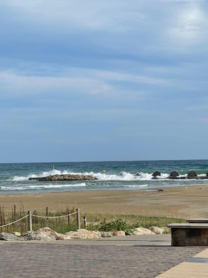 Cunit Beach Екстер'єр фото
